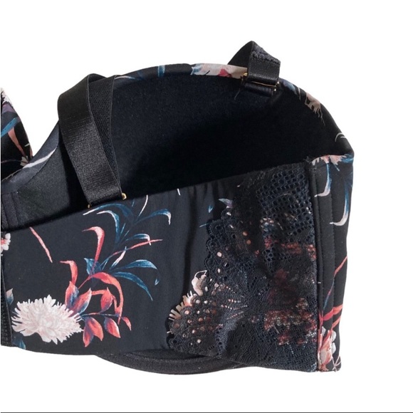 Deese Floral Balconette. - Picture 3 of 5